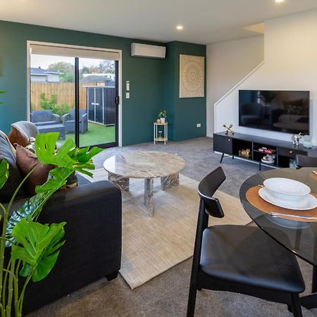 Serene Living 2 Bed With Carpark Christchurch Exterior foto